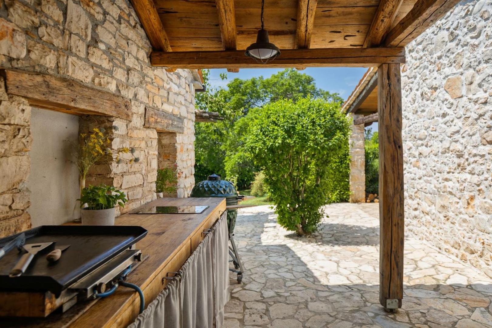 Paradiso Villa *