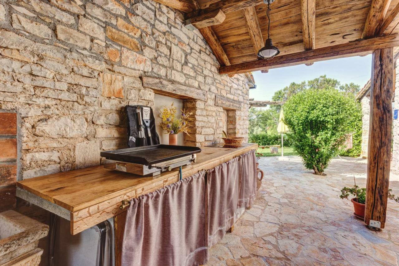 Paradiso Vila *
